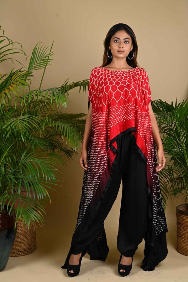 Fringe Cape-Black & Red — DYELOGUE