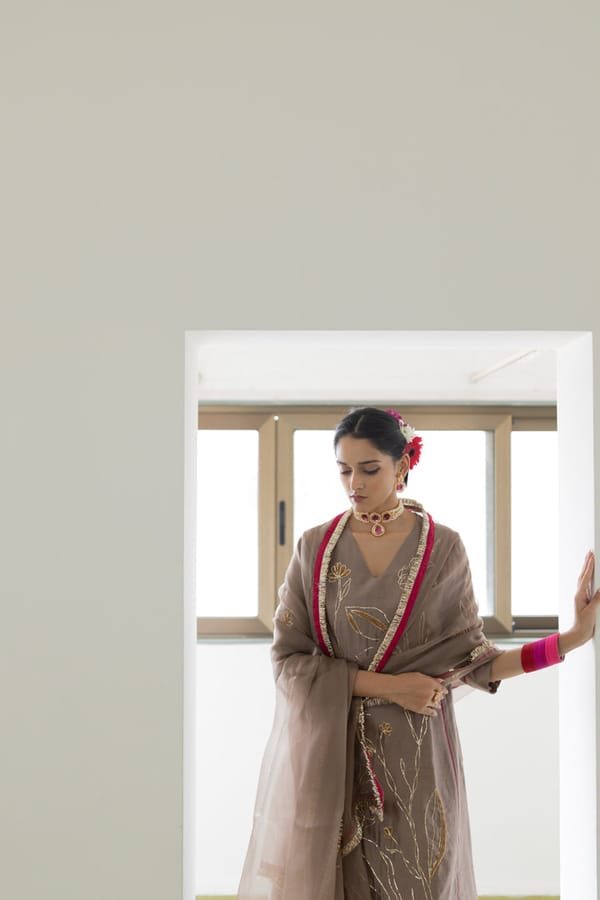 Chhayaa Embroidered Kurta Set with Dupatta — Silai studio