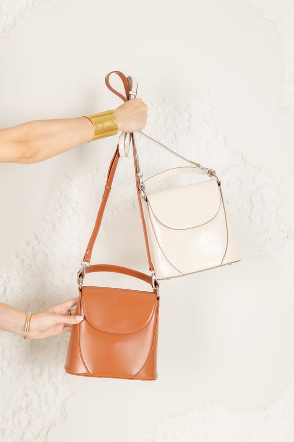 Vienna Ladies Leather Structured Bucket Bag Ivory — Favori