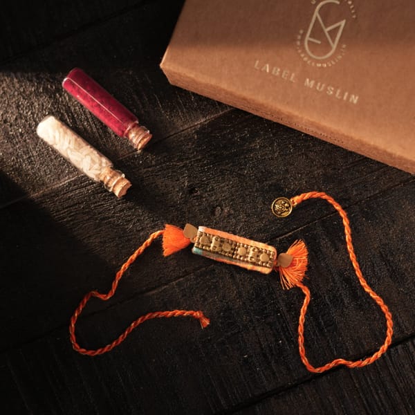 Regal Rectangle Rakhi — LABEL MUSLIN