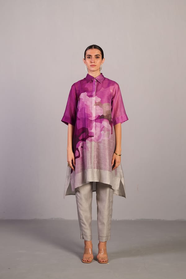 Diffuse Beetroot And Light Grey Kurta Set — CLOS