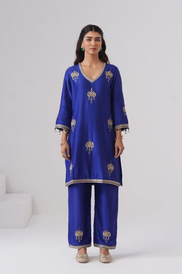 Nilambari Set — UGNA