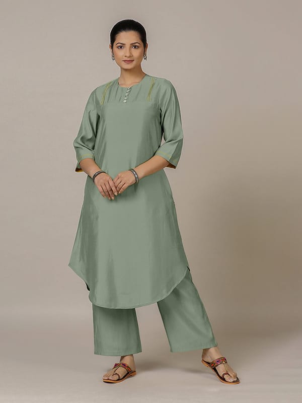 Urvi Rozaana Kurta — BINKS