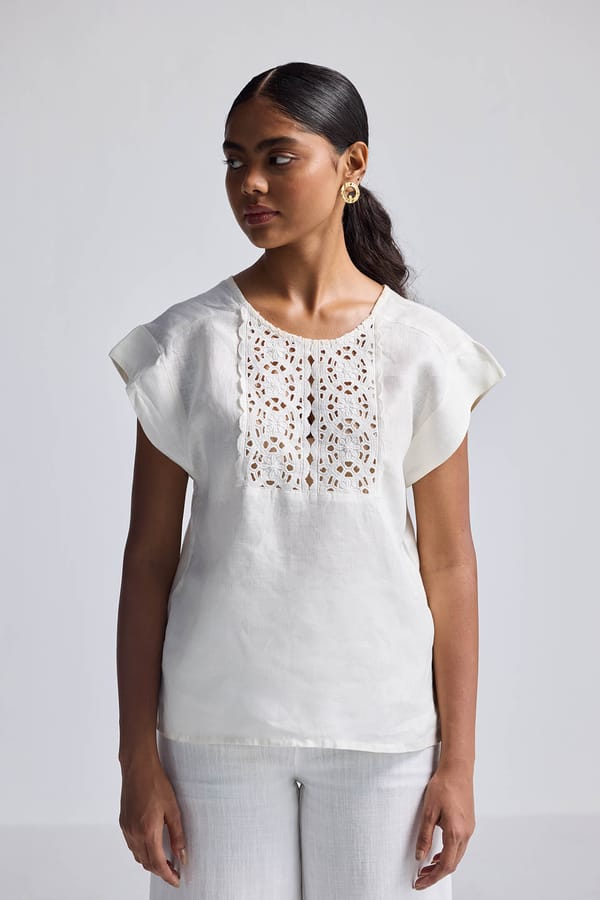 Boxy Top with Embroidered Lace Detail — REISTOR