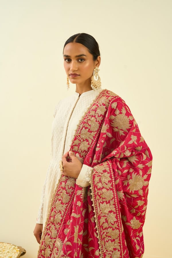 Floral Tilla Embroidery Odhni — Sheetal Batra