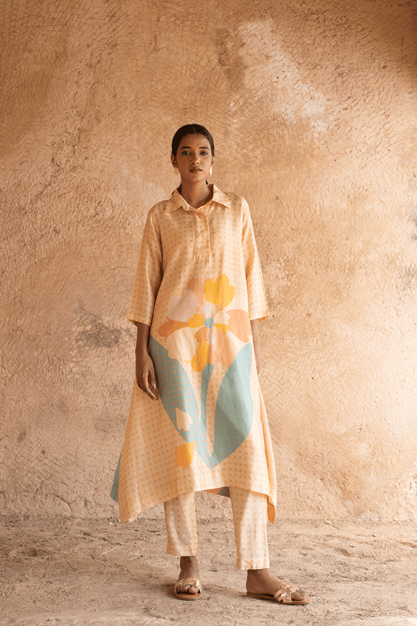 Print Minimal Tan Kurta Set — CLOS