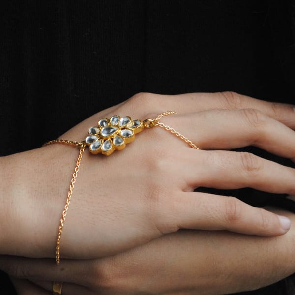 Kundan Haathphool Bracelet — BeAbhika