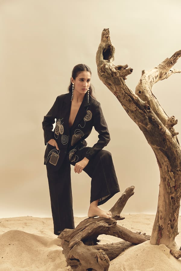 Black Linen Tailored Blazer with Line-Art Embroidery — Linen Bloom