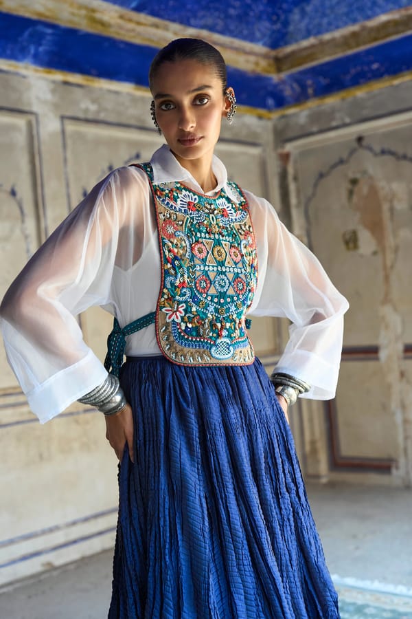 Embroidered Bib Multi — Dash and Dot