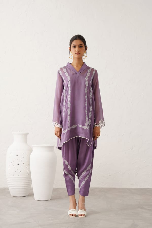 Dirty Purple Embroidered Georgette Kurta Set (3-Piece) — NEETIKA CHOPRA