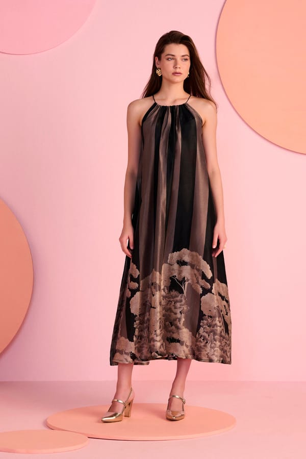 Black Willow Dress — House of Soi