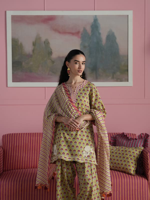 DAISY SHORT EASY FIT KURTA WITH FARSHI SALWAR & DUPATTA — TASHA INDIA