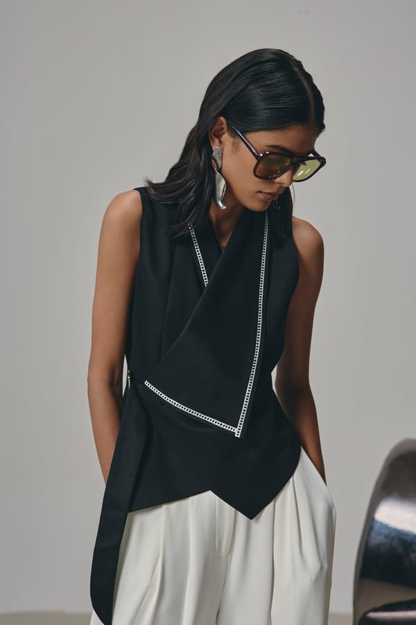 Lumi Waistcoat — Dialogue