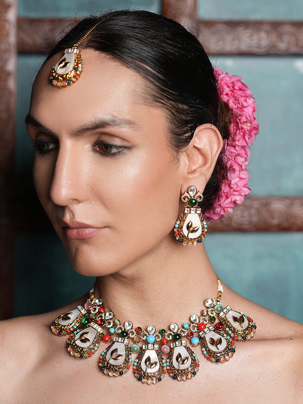 Multicolor Short Navrattan Necklace — Cao Jewellery