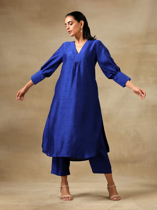 Blue Textured V-Neck Puff Sleeve Kurta Pant Set — Truebrowns