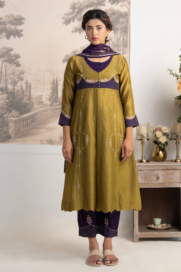 Mastani Suit Set — Tatwa Designs
