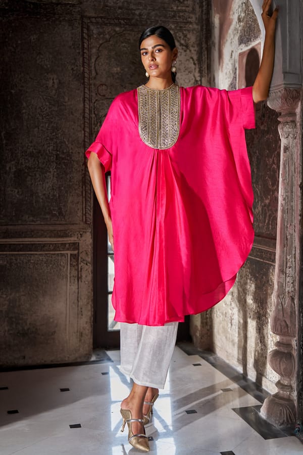 Fuchsia Gota Bib Longline Top and Ivory Pant Co-ord Set — Dash and Dot