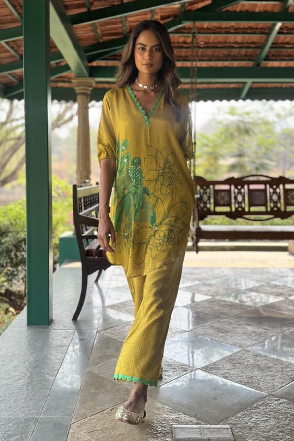 Pear Green Printed Co-ord Set with Scallop V-Neck — Basil Leaf