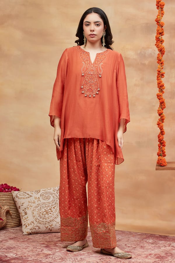 Kedar Sindoor Hand Embroidered Banarsi Farshi Set — DAREISS