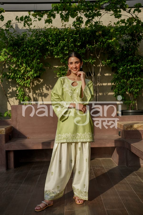 VEYA - Green Embroidered Cotton Co-ord Set — NARAYANI VASTRA