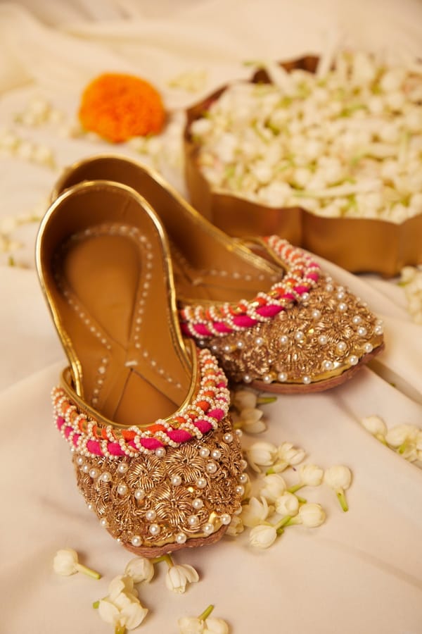 Gold Delight Jutti — 5 Elements
