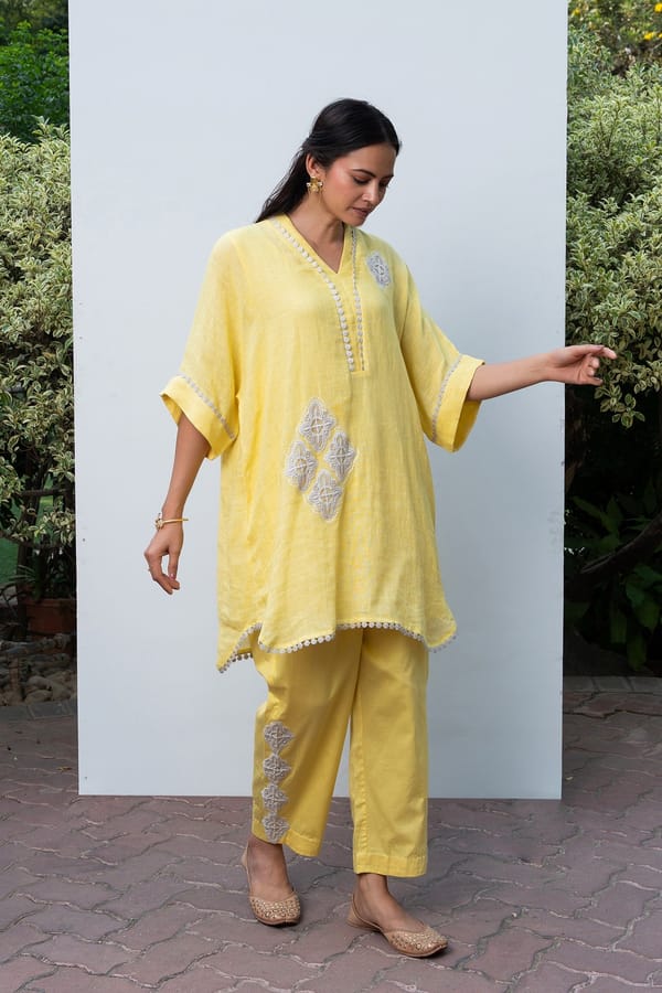 Yellow Linen Kaftan Kurta with Embroidery and Lace Trim — Omi Clothing