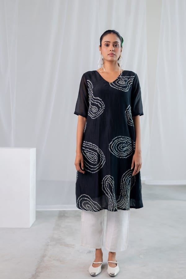 Black Abstract Bandhani Chanderi Kurta Set with Pants — Silai studio