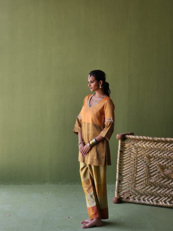 Kesari Orange Tissue Kurta Set with Embroidered V-Neck — Pooja Singhal
