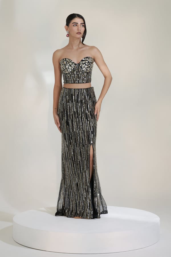 Black Majesty Corset Lehenga Set — LIBAS CAFE