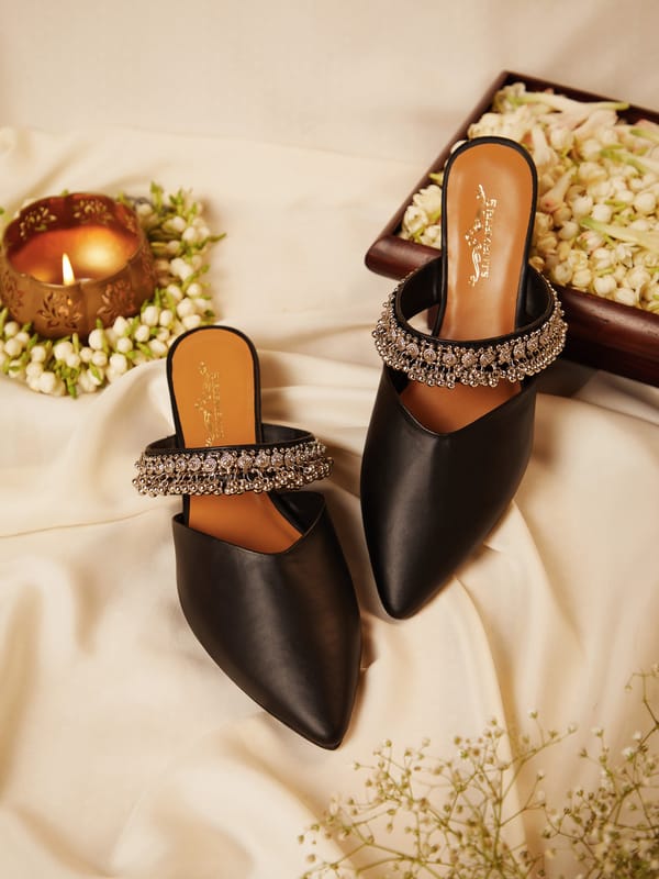 Akali Black (Mule Heel) — 5 Elements