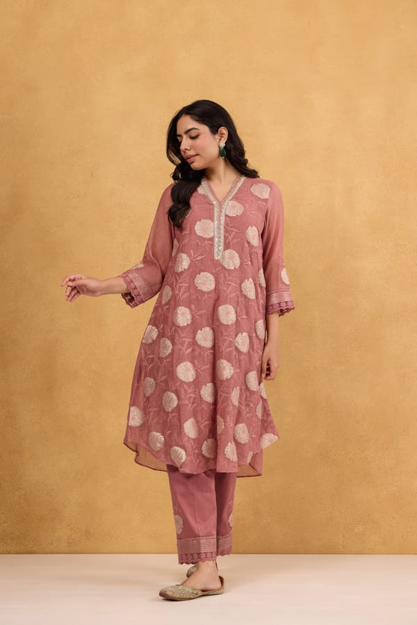Floral Embroidered Chanderi Kurta Set — Omi Clothing
