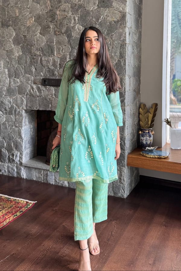 Mul Chanderi High-Low Kurta with Gota Embroidery and Tissue Pants — Omi Clothing