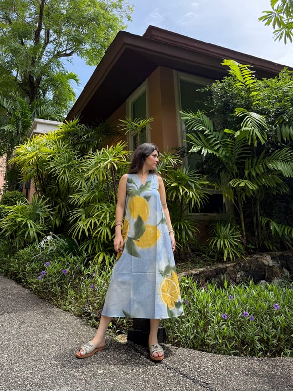 Blue Lemon Print Sleeveless V-Neck Midi Dress with Pockets — GAIMA LABEL