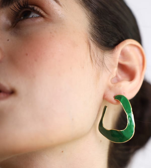 Lagoon Hoops — Varnika Arora