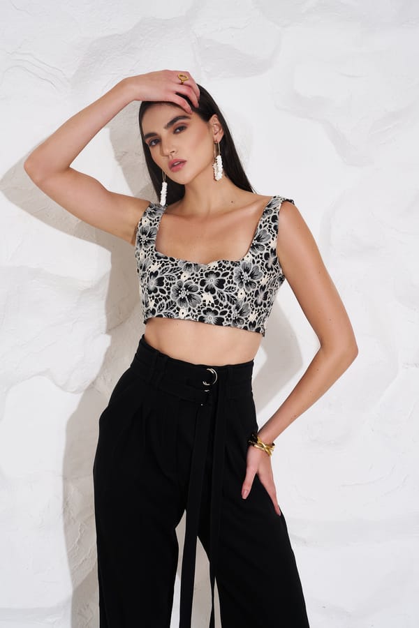Black and White Floral Crochet Cutwork Crop Top — Torqadorn