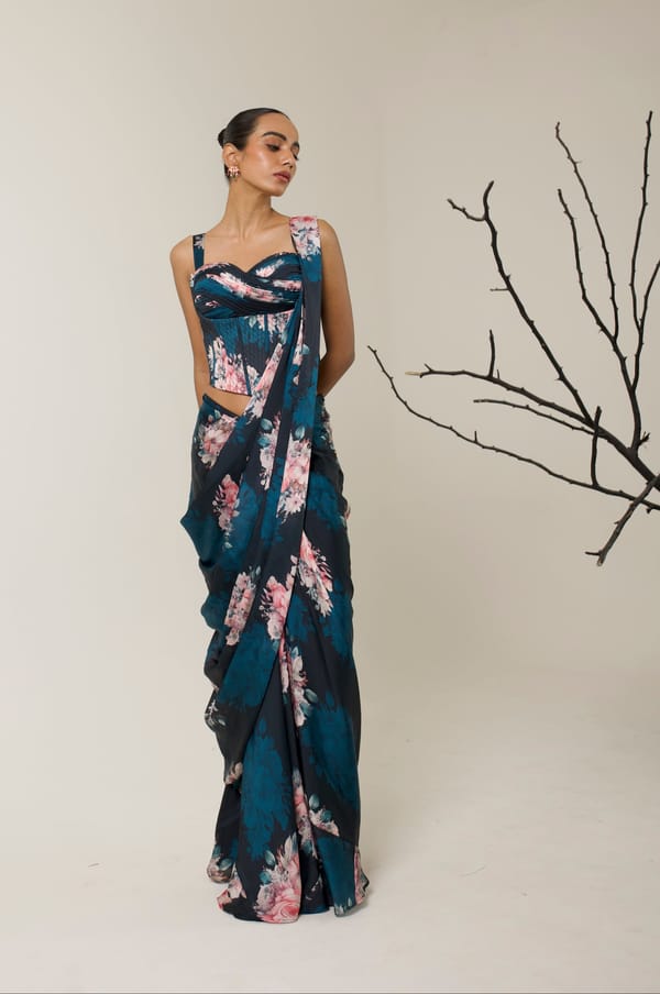 Bluebell Corset Saree — LIBAS CAFE