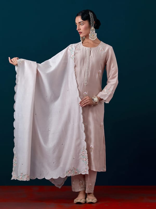 Scalloped Embroidered Dupatta — Anantaa