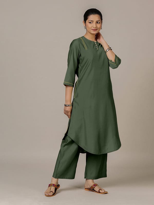 Urvi Rozaana Kurta — BINKS