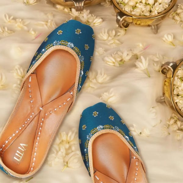 Shifa Juttis — House of Vitti India