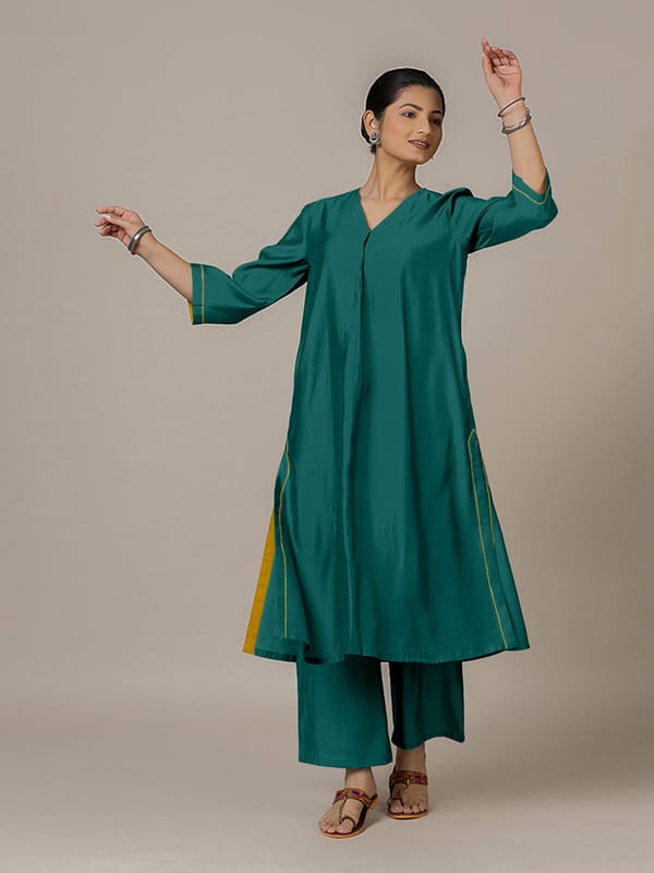 Alisha Rozaana Kurta — BINKS