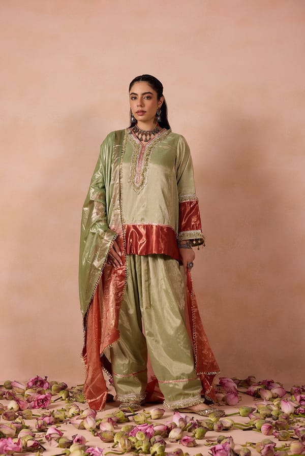 Pista Pyaar Farshi Set — SIYONA