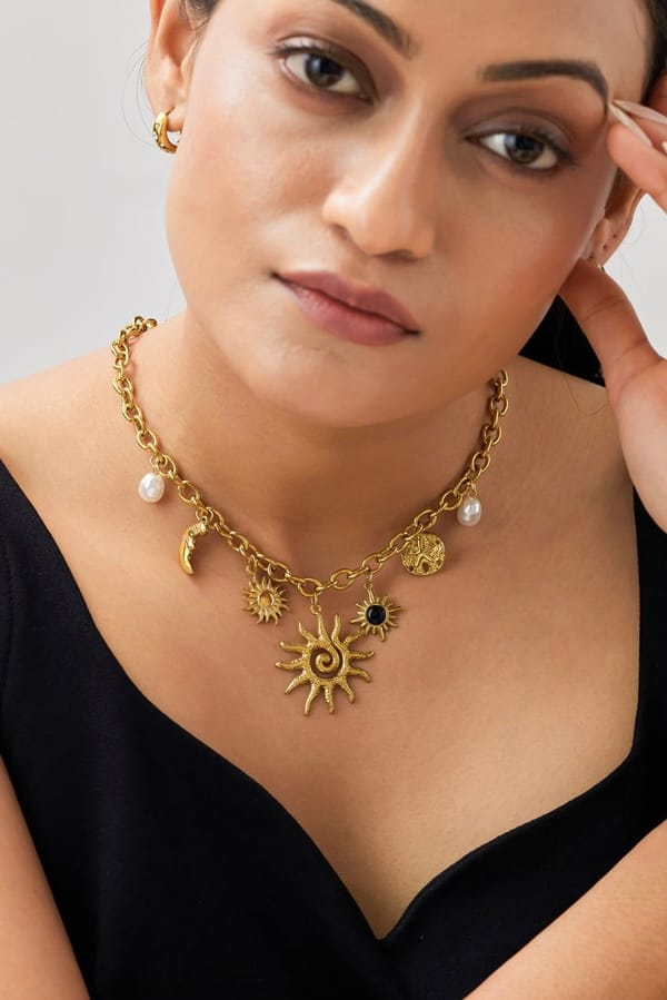 Solar Necklace — Amossh