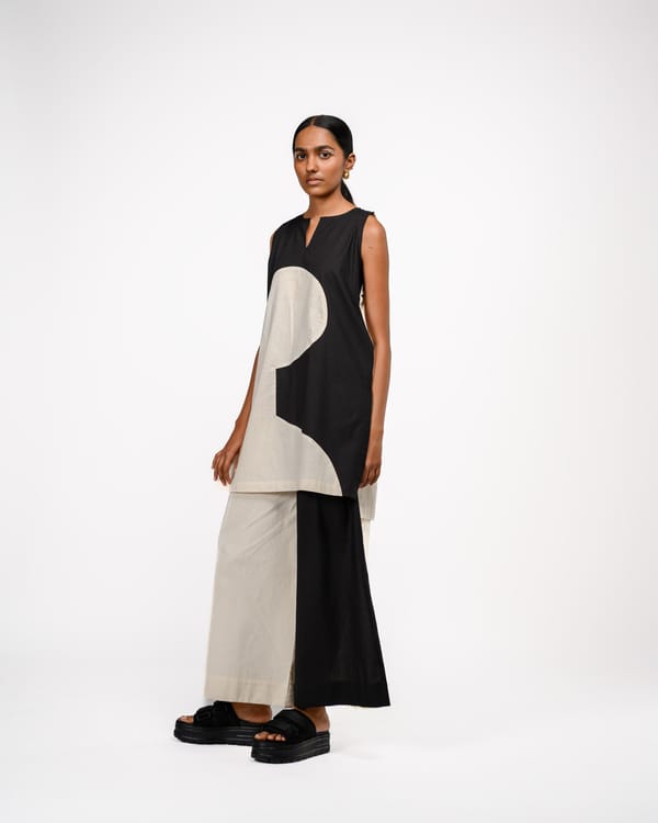 Black and Off-White Colorblocked Wide-Leg Cotton Trousers — Ofrida