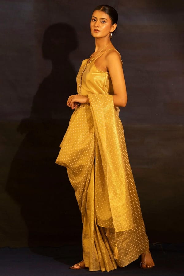 Illume Liquid Gold Saree — Banana Labs