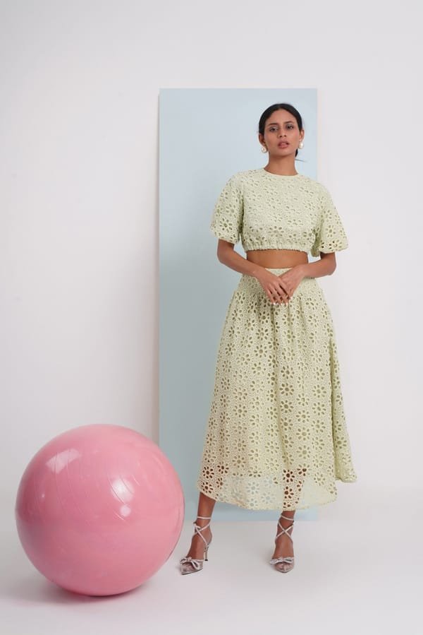 Hats Off Top- Green Floral Lace — Chöjé