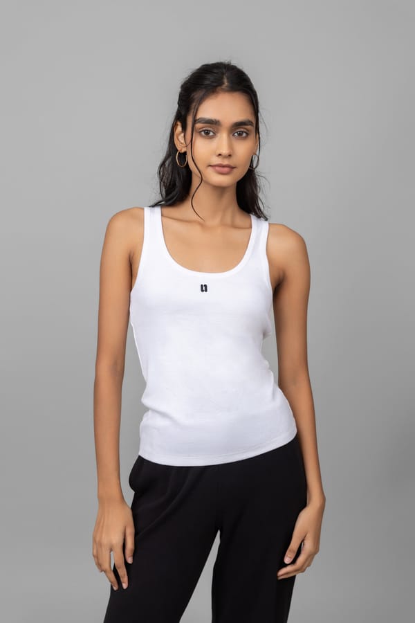 White Rib Scoop Neck Tank Top — Necesera