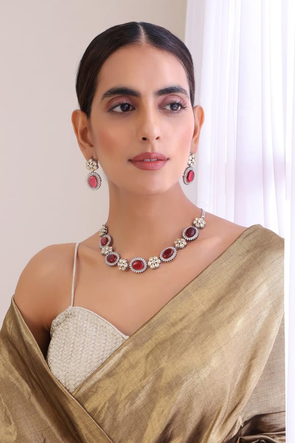 Onika Set — Swabhimann