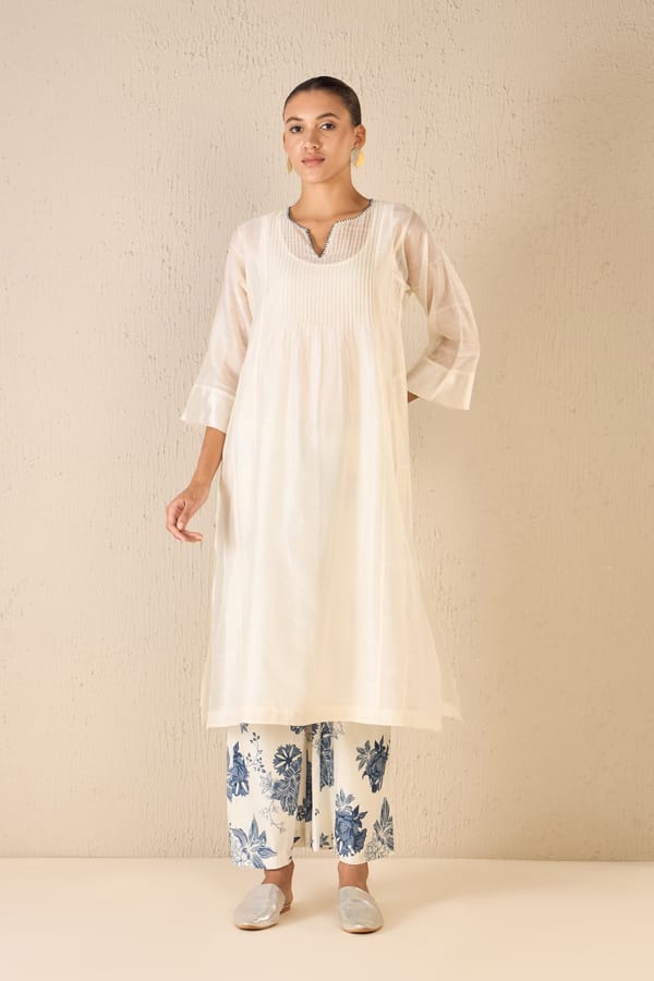 Floral Cream: Ivory Pintuck Choga — SHIVANI BHARGAVA