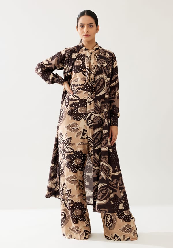 Dark Brown And Cream Floral Cape — KoAi