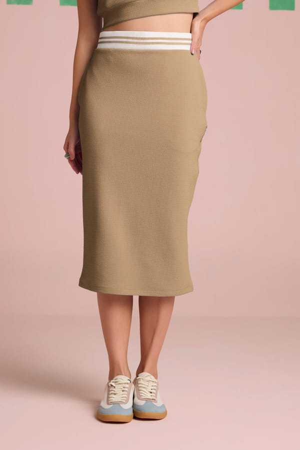 Sand Textured Jacquard Pencil Midi Skirt — Muvazo